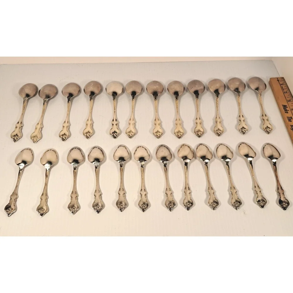 International Deepsilver Silver Orleans Silverplate Flatware (12) 5 pc Setting